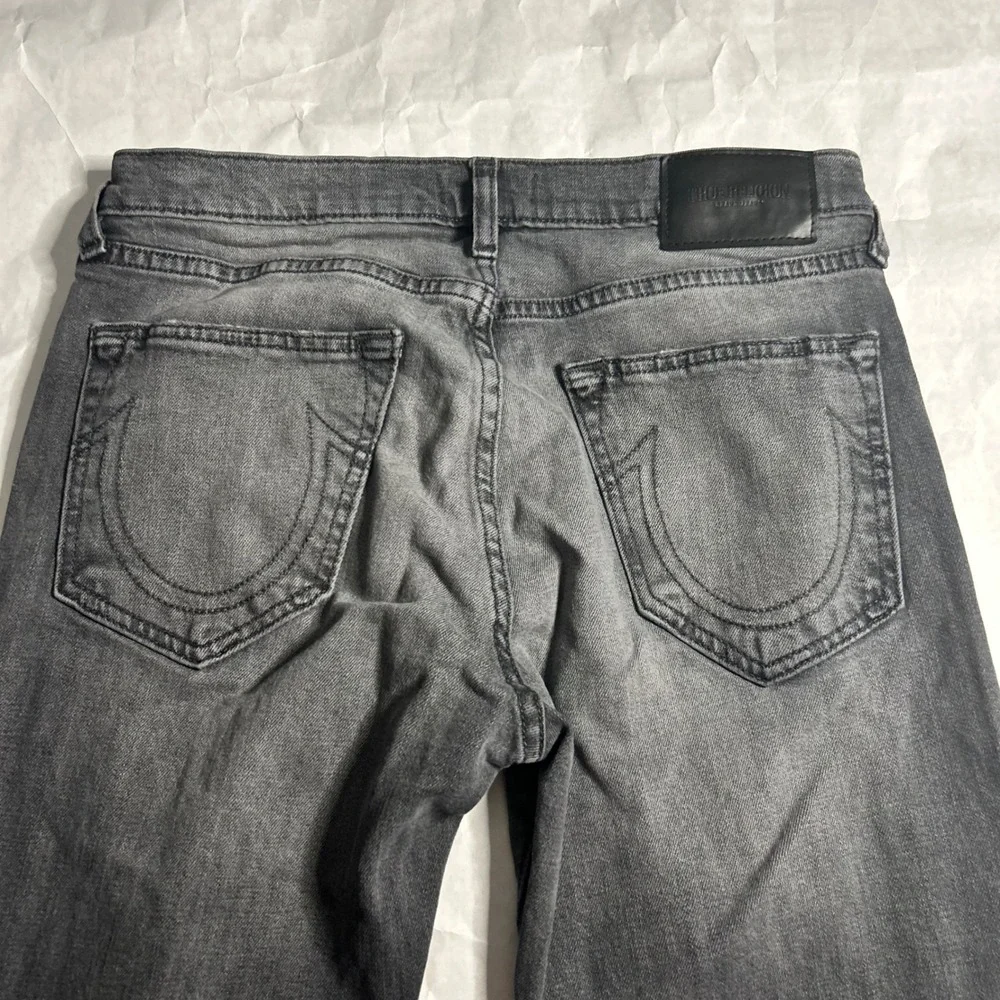 True Religion Geno Relaxed Slim Gray Distressed‎ Denim Jeans Mens Size 30